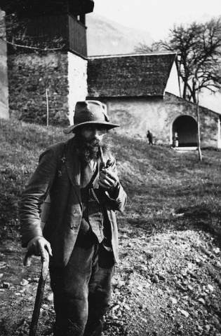 mann bei St mamerta.jpg